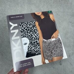 DKNY Women's XL Tank & Short Set Black and White e0058